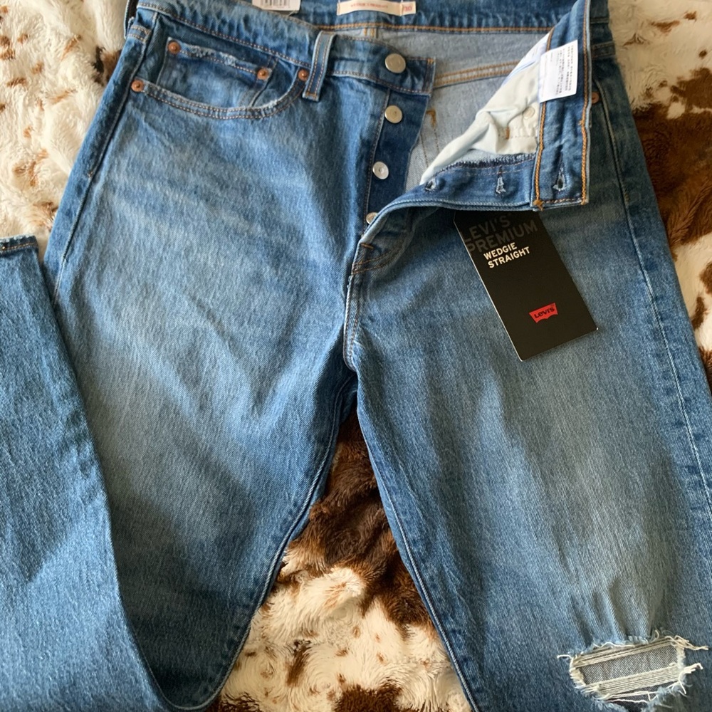 Sz 30 Levi Wedgie